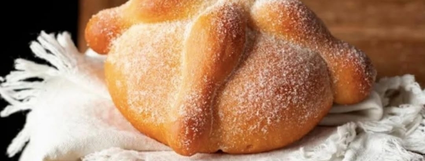 Pan de muerto con Agua de Azahar
